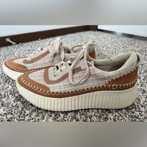 Dolce Vita Shoes - Dolce Vita Platform Sneakers Size 7.5 Beige Canvas Tan Suede Casual shoes